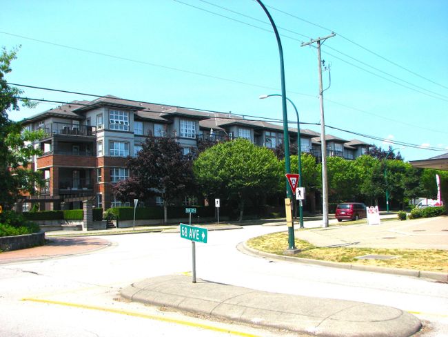 205 - 6815 188 Street, Condo with 2 bedrooms, 2 bathrooms and 2 parking in Surrey BC | Image 22