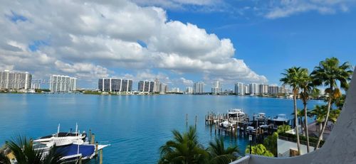 408-17900 N Bay Rd, Sunny Isles Beach, FL, 33160-2734 | Card Image