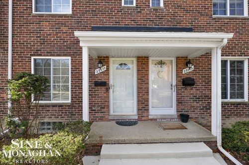 23011 Grayling St, Hamtramck, MI, 48212 | Card Image