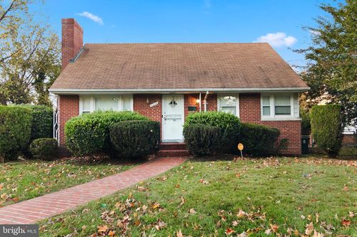 6602 8th Ave, HYATTSVILLE, MD, 20783-3109 | Card Image