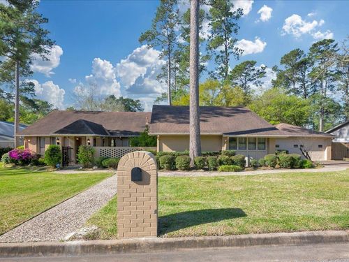 1006 Champions Dr, Lufkin, TX, 75901-7446 | Card Image
