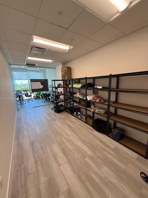 509-800 Se 4th Ave, Hallandale Beach, FL, 33009 | Card Image