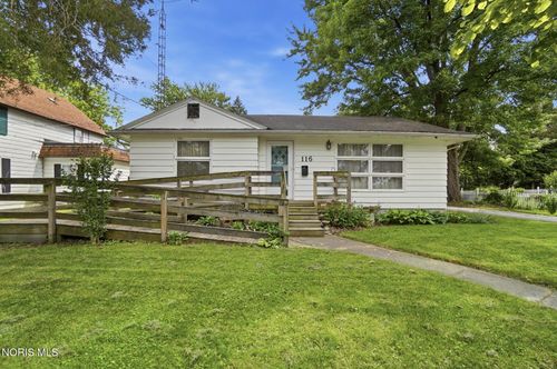 116 Frazee Ave, Bowling Green, OH, 43402-1827 | Card Image