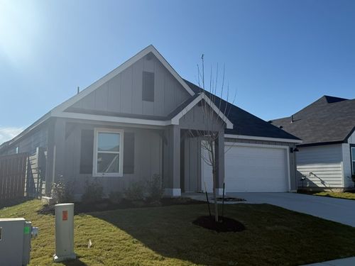 132 Las Lomas Dr, San Marcos, TX, 78666-8667 | Card Image