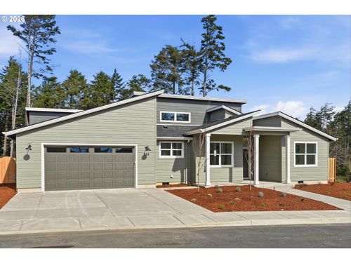 723 Nw 43rd St, Newport, OR, 97365 | Card Image