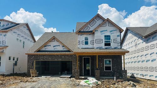 483 Triple Crown Cir, Gallatin, TN, 37066-5895 | Card Image