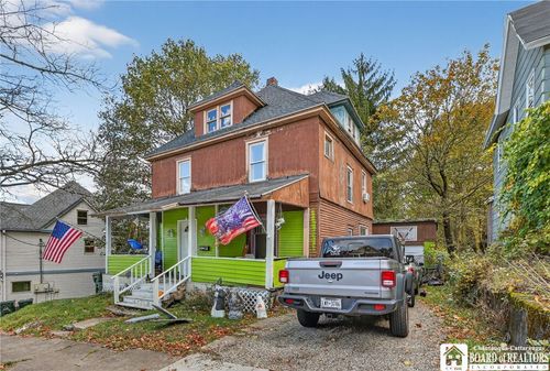 16 Crescent St, Jamestown, NY, 14701-5632 | Card Image