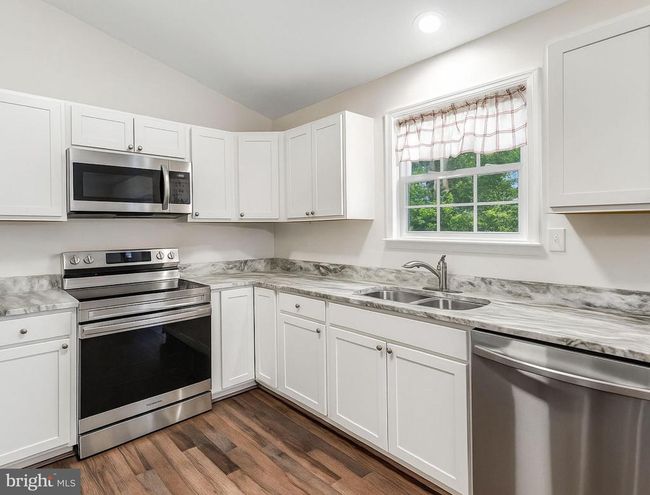 25 Deer Trail Rd, House other with 3 bedrooms, 2 bathrooms and null parking in FRONT ROYAL VA | Image 8