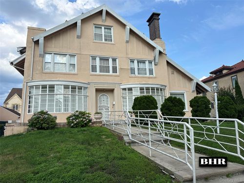 171 Girard Street, New York, NY, 11235 | Card Image