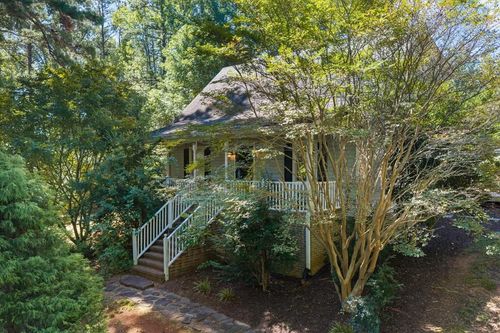 1016 Fox Den Trl, South Boston, VA, 24592-6330 | Card Image
