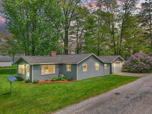 1849 S Golden Rod Ave, Lake City, MI, 49651-9062 | Card Image