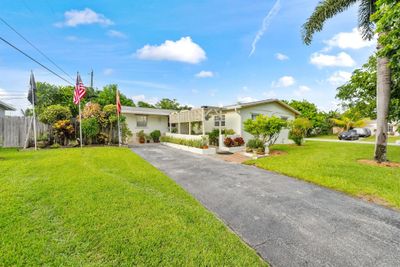 5601 Souchak Drive Drive, House other with 3 bedrooms, 2 bathrooms and null parking in West Palm Beach FL | Image 2