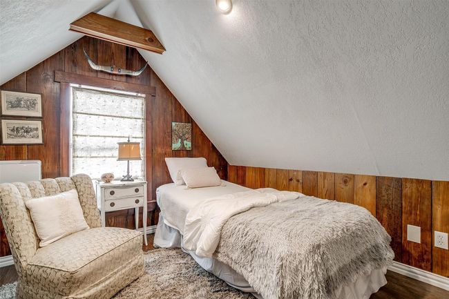 The Attic suite features it's own loft with XL Twin bed that can electronically raise up at head into a recline | Image 31