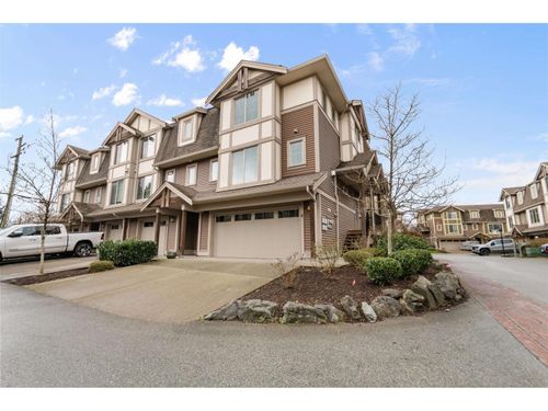 8-45025 Wolfe Road, Chilliwack, BC, V2P7V9 | Card Image