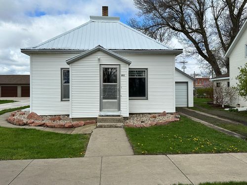 811 Mechanic St, Edgerton, MN, 56128-1182 | Card Image