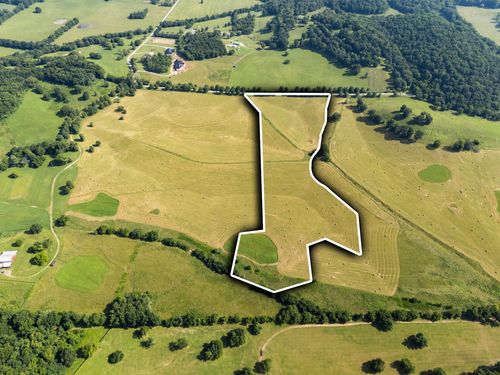 3201 Carl Rd, Franklin, TN, 37064-9506 | Card Image