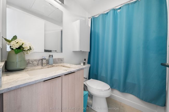 1211 - 501 Yonge St, Condo with 2 bedrooms, 1 bathrooms and null parking in Toronto ON | Image 20
