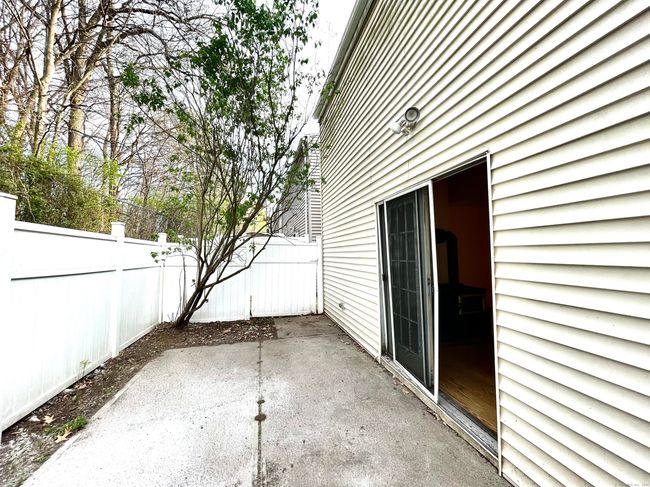6 Stirling Ct, House other with 3 bedrooms, 1 bathrooms and 4 parking in Middletown CT | Image 11