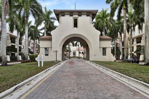 2970-2970 Nw 124th Way, Sunrise, FL, 33323-5259 | Card Image