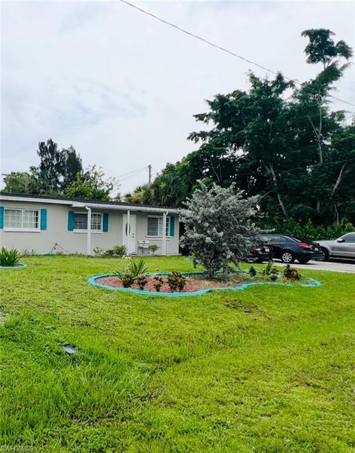 804 March St, NORTH FORT MYERS, FL, 33903-5224 | Card Image