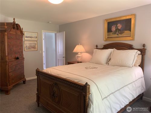 11812 12th Avenue Ct Nw, Gig Harbor, WA, 98332-7622 | Card Image