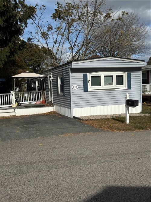 11 Krzak Rd, North Kingstown, RI, 02852 | Card Image