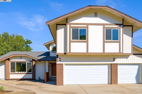 3060 San Miguel Ct, Concord, CA, 94518-2170 | Card Image