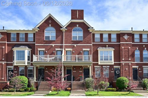3263 Camden Dr, Troy, MI, 48084-7028 | Card Image
