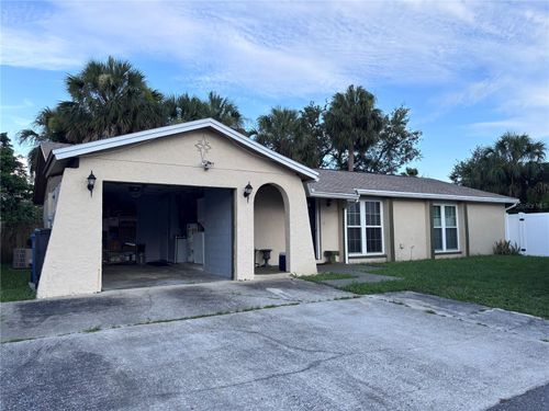 10102 Missy Ct, TAMPA, FL, 33615-2633 | Card Image
