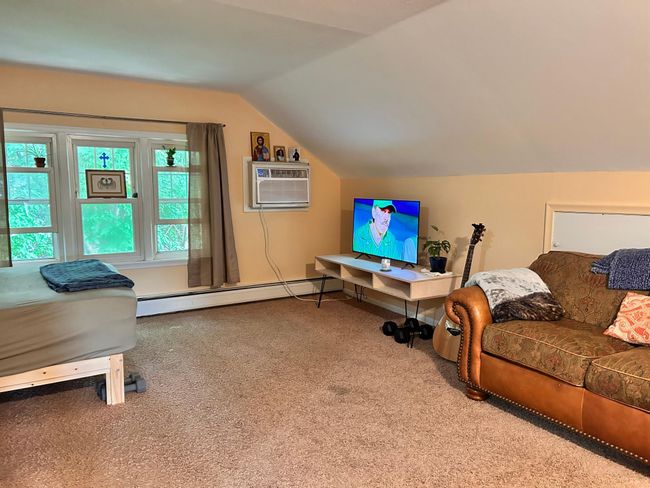 Unit 2 Living Room | Image 42