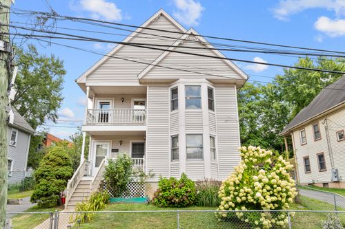 62 Green St, Hartford, CT, 06120-2535 | Card Image