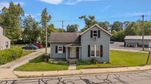 755 Chicago St, Valparaiso, IN, 46385-4510 | Card Image