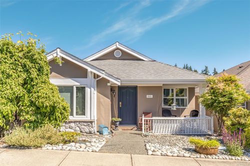 881 Edgeware Ave, Parksville, BC, V9P2T7 | Card Image