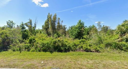 6946 Manniz Rd, PORT CHARLOTTE, FL, 33981 | Card Image