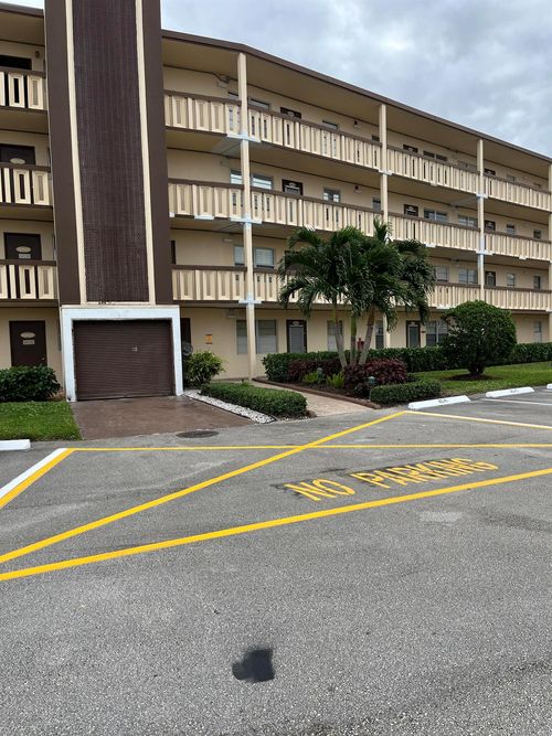 2045 Wolverton C, Boca Raton, FL, 33434-4570 | Card Image