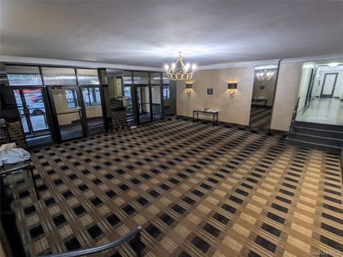 apt-5-98-76 Queens Blvd, Rego Park, NY, 11374-4332 | Card Image