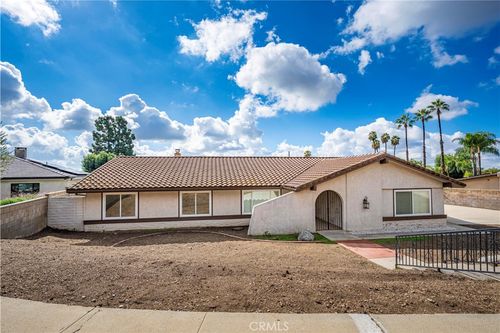 8631 Surrey Ln, Alta Loma, CA, 91701-1313 | Card Image