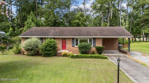 205 Oak Dr, Washington, NC, 27889-3322 | Card Image