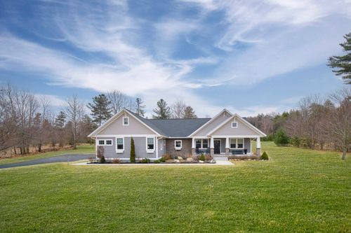 10201 Opal Ridge Dr, Onekama, MI, 49675-9500 | Card Image