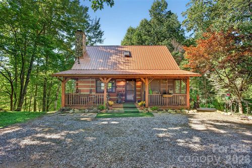 602 Quail Cove Rd, Clyde, NC, 28721-7819 | Card Image