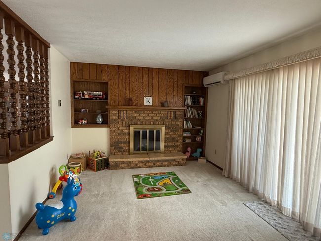 Family Room | Image 14