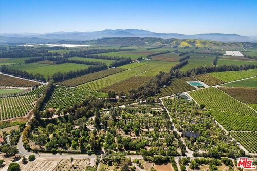 1048 E La Loma Ave, Somis, CA, 93066-9722 | Card Image