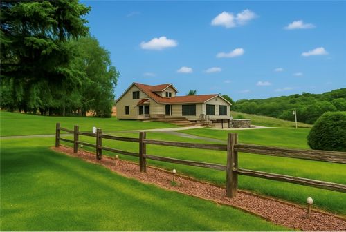 27864 Greene St, Independence, WI, 54747 | Card Image