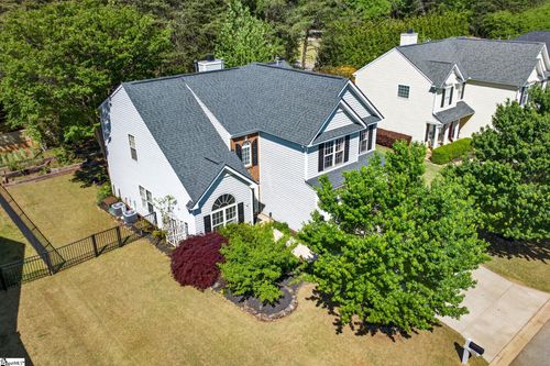 205 Summitbluff Dr, Greenville, SC, 29617-6192 | Card Image