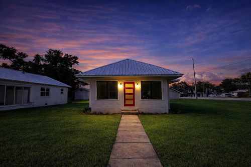 107 Avenue F Sw, WINTER HAVEN, FL, 33880-3431 | Card Image