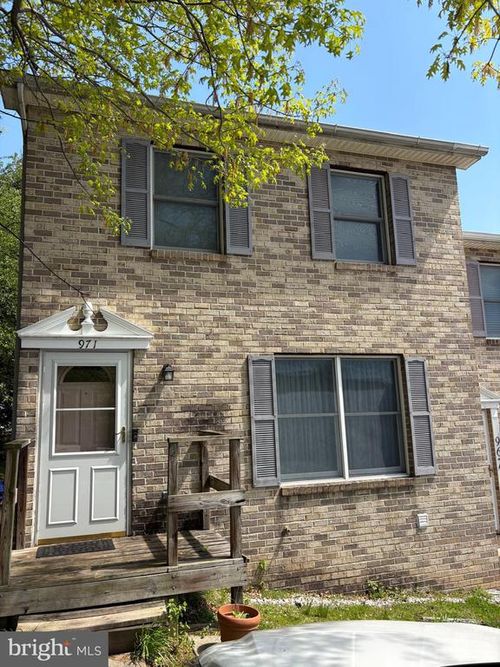 971 Monroe St, Steelton, PA, 17113-1544 | Card Image
