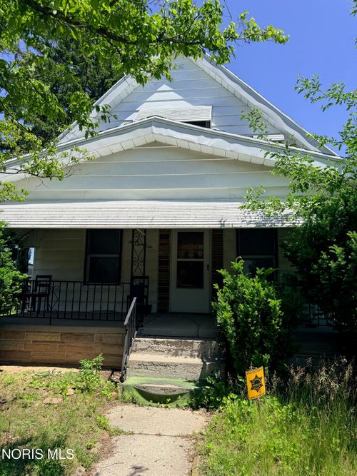 726 Waverly Avenue, Toledo, OH, 43607 | Card Image