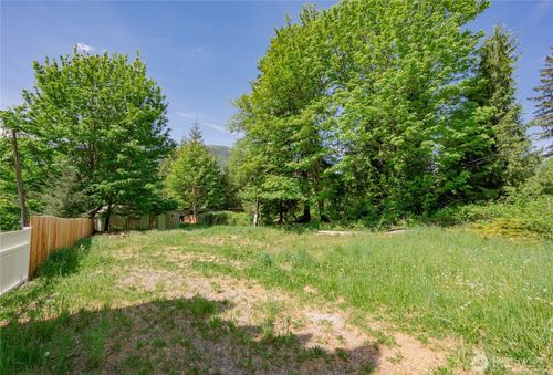 7945 Santa Fe Trl, Maple Falls, WA, 98266-7841 | Card Image