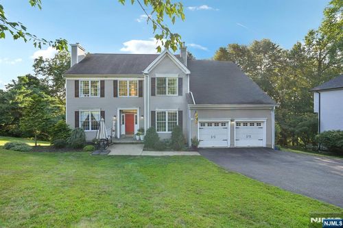 14 Almadera Dr, Wayne, NJ, 07470-2442 | Card Image