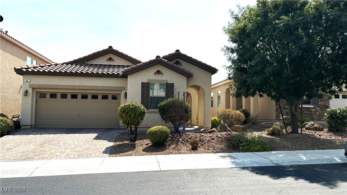 Augusta Course Ave, Las Vegas, NV 89148